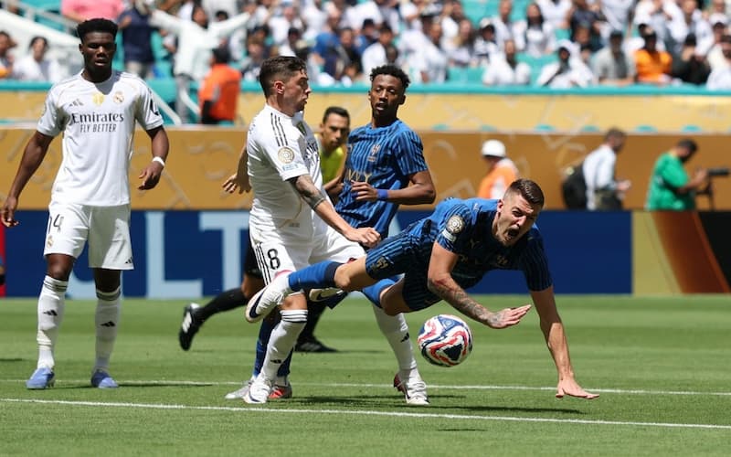 Đoàn quân của Xabi không thể đánh bại một đội bóng từ châu Á