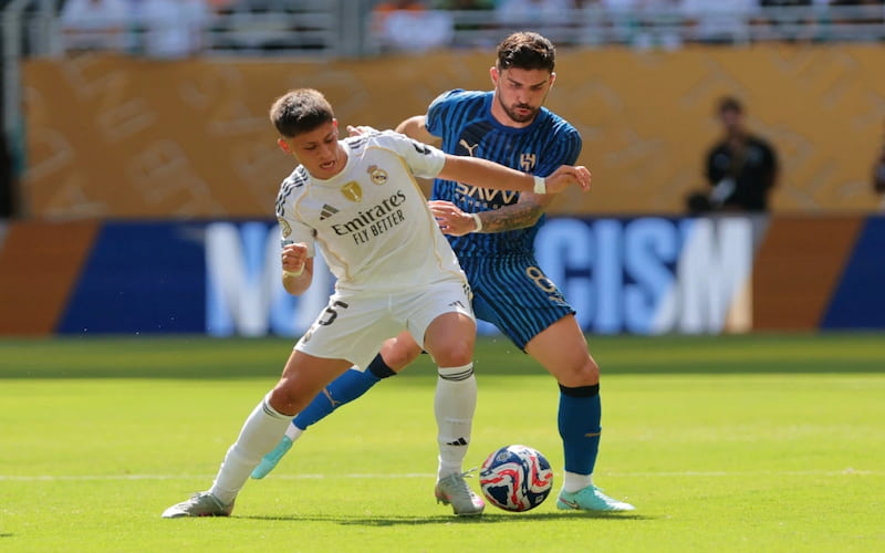 Real Madrid gây thất vọng khi chỉ kiếm được 1 điểm ở trận mở màn